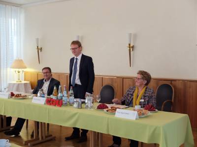 Staatssekr&auml;t&auml;r Dr. Gebhart